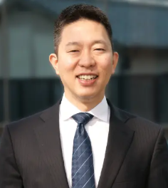 代表取締役社長 野﨑 哲太郎